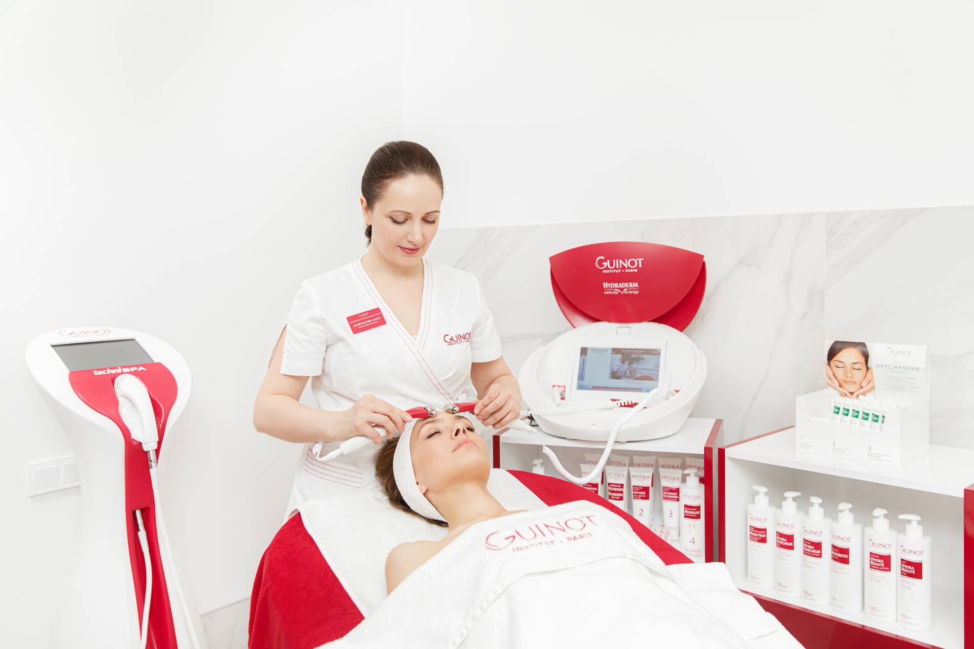 Аппаратная процедура Hydradermie: как технология увеличивает прибыль косметологической клиники